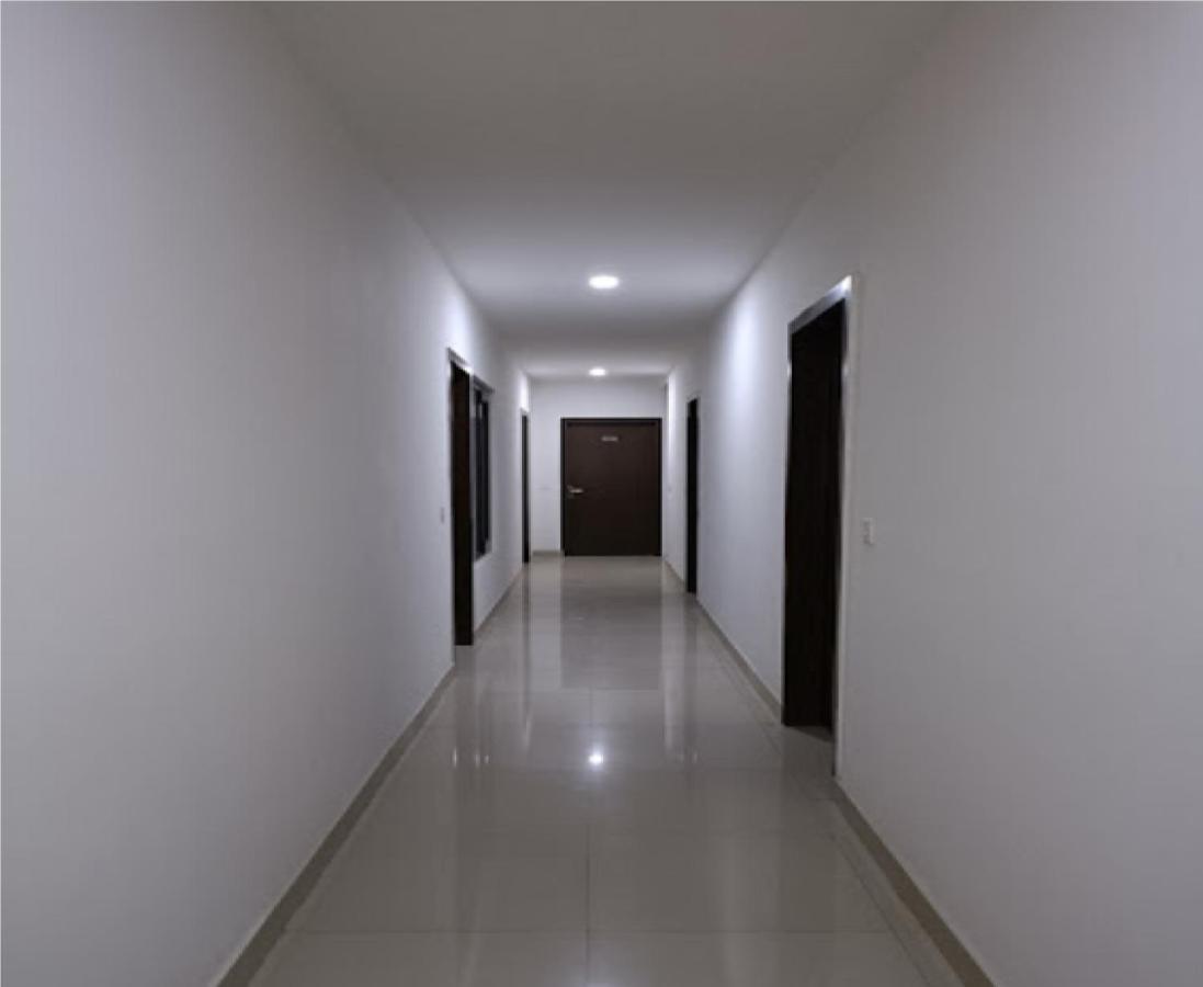 Supreme Guest House By Wb Inn Агра Экстерьер фото
